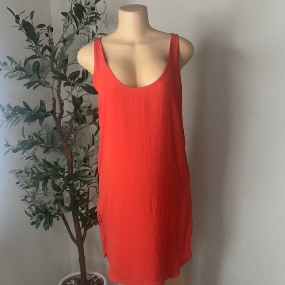 LOFT Dresses & Skirts - LOFT Red Sleeveless Dress